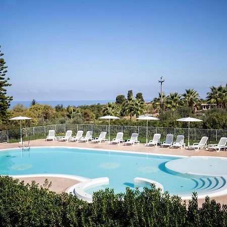 Aparthotel Happy Days Capo Vaticano Exterior foto
